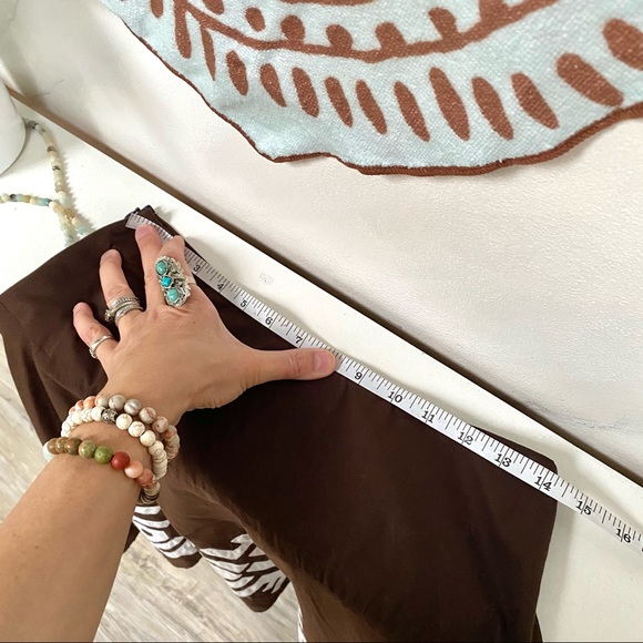 Beautiful trendy BOHO skirt w Aztec/ Native fell - Picture 9 of 10